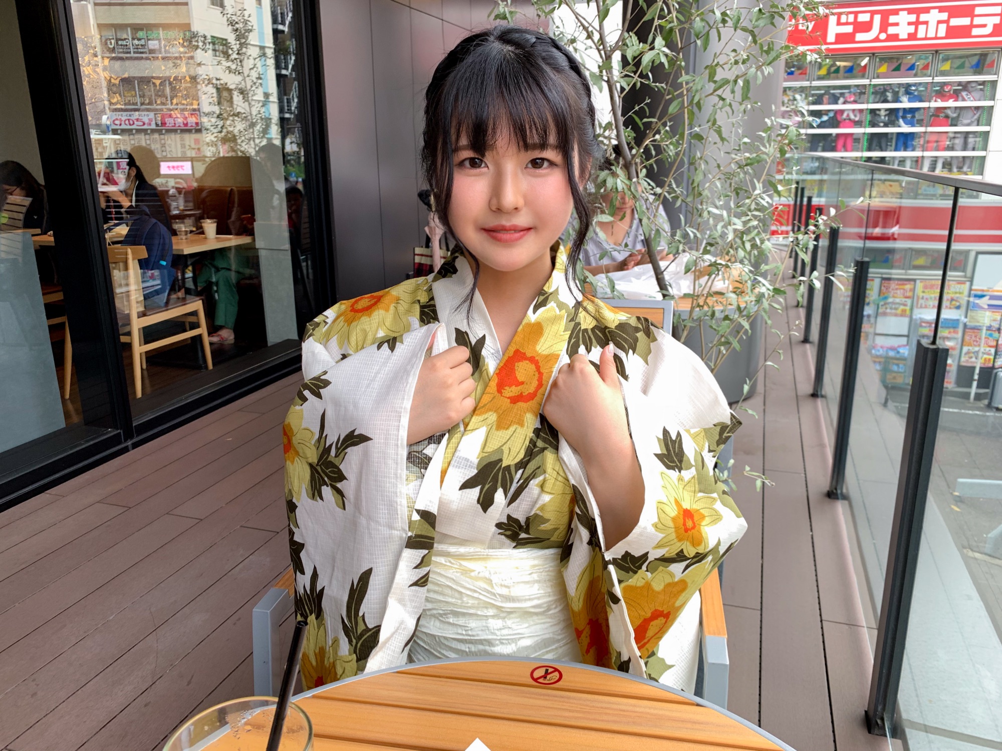 【20歳のGcup浴衣美人！】はだけた浴衣から見える巨乳がエロい！ゆりあ(20)　T160 B90(G) W59 H89